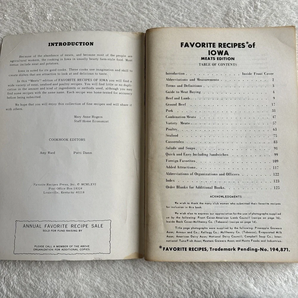 IOWA MEATS Cookbook Vintage Favorite Recipes Edition 1966 Farmhouse Wild Game‎